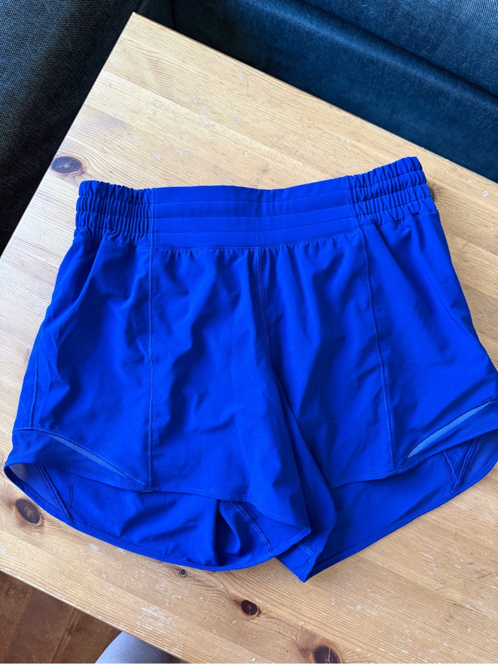 Lululemon Women's Hotty Hot Shorts (4 inches) size 8